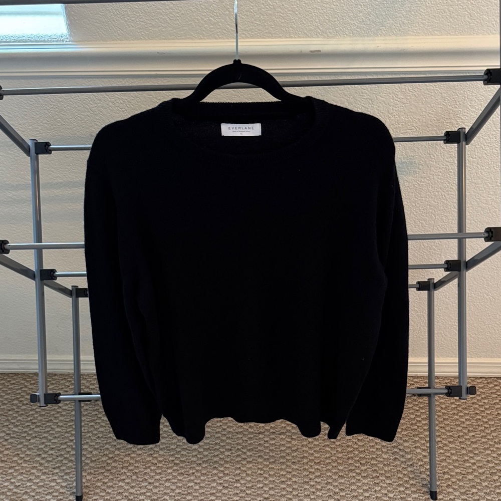 M’s Everlane 100% Cashmere black crewneck sweater, size XL